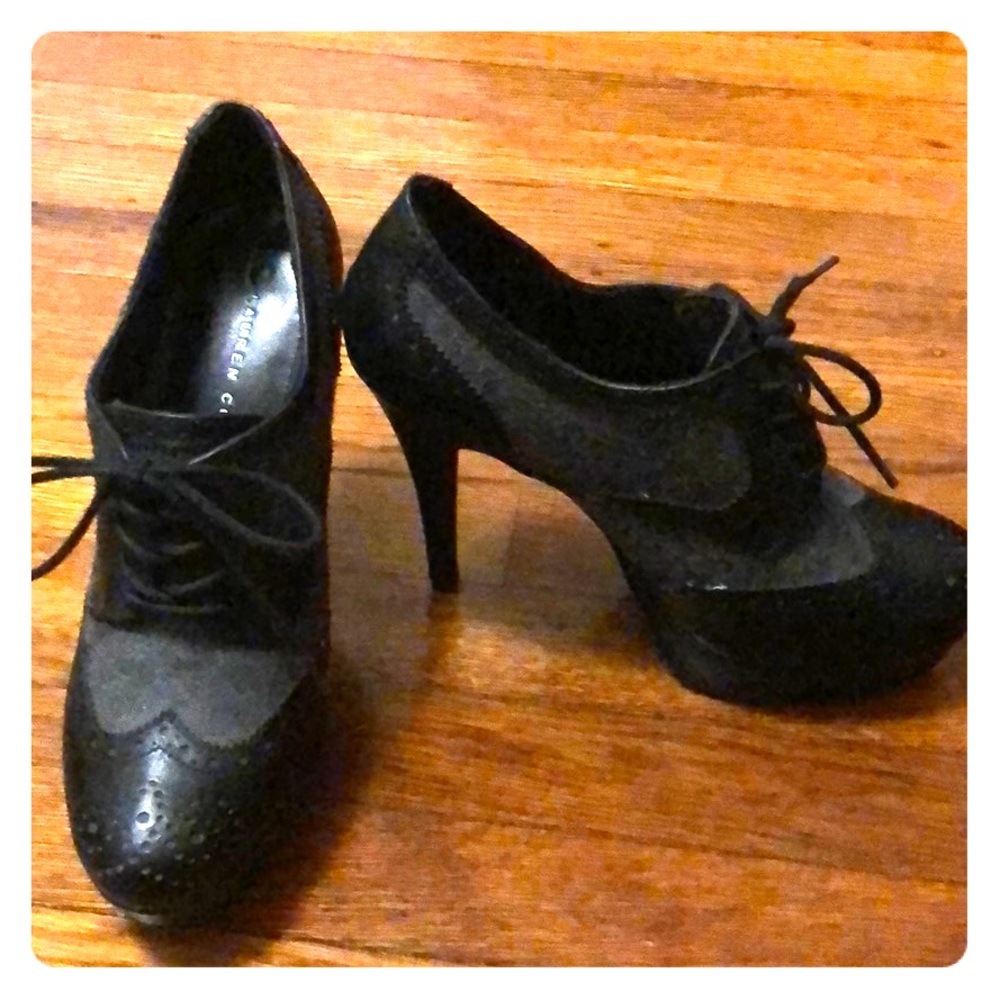 Lauren Conrad Orxford type heels